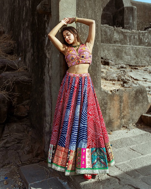 Trending Bandhej Print Lehenga For This Breezy Summer Wedding!