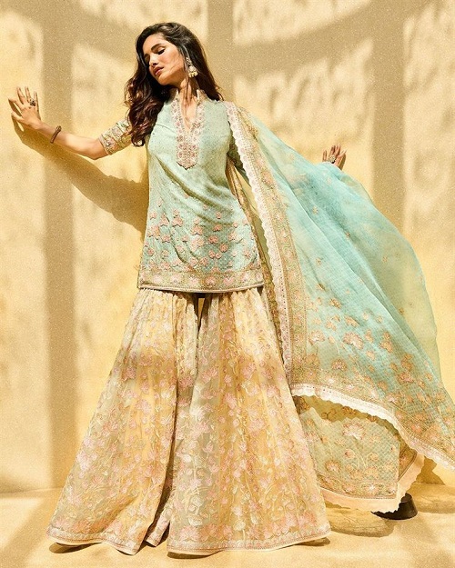 Comfortable And Elegant Sharara Suits For This Wedding Season