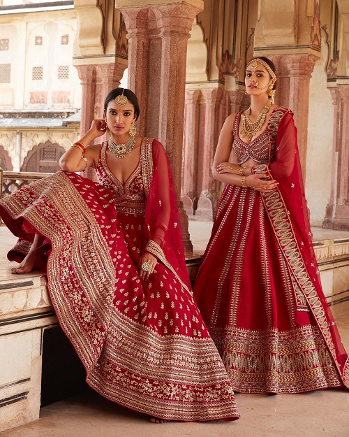 Top 10 Bridal Lehenga brands In India Which You Should Know!