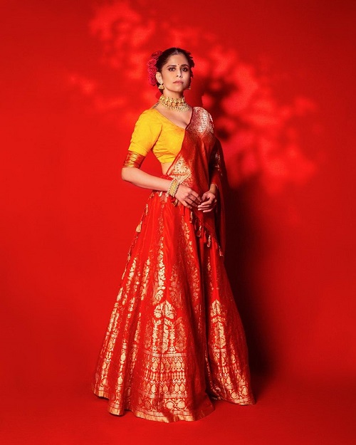 Sai Tamhankar Looking Gorgeous In Red Banarasi Lehenga